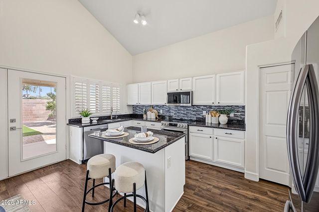 10102 E OLLA Avenue, Mesa, AZ 85212