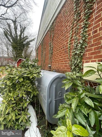 7206 SHEFFIELD DR, Temple Hills, MD 20748