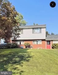 7206 SHEFFIELD DR, Temple Hills, MD 20748