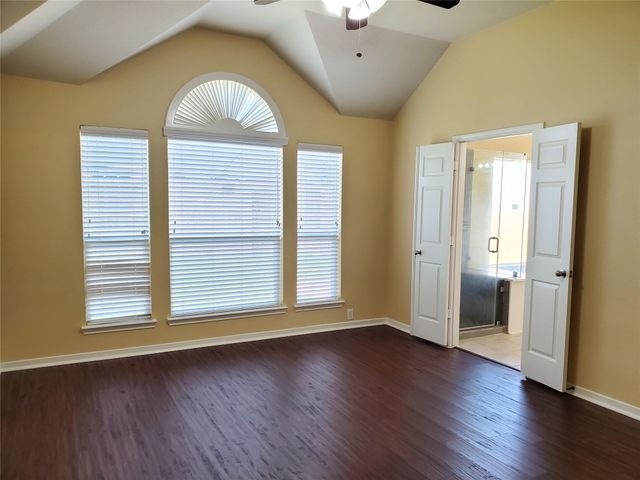 2502 Suncreek Lane, Pearland, TX 77584