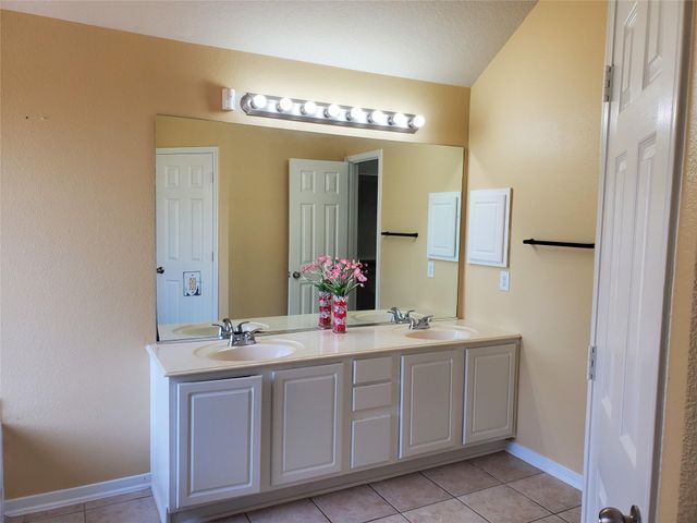2502 Suncreek Lane, Pearland, TX 77584