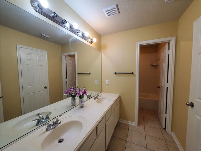 2502 Suncreek Lane, Pearland, TX 77584