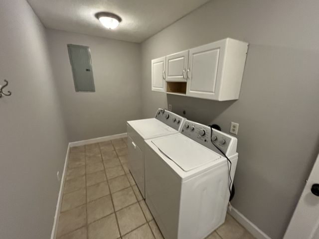 106 Shore Dr, Big Sandy, TN 38221