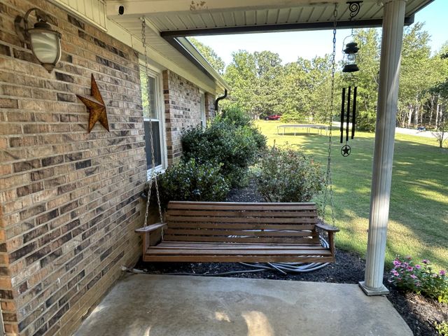 106 Shore Dr, Big Sandy, TN 38221