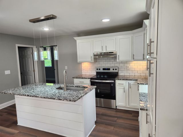 610 Bullock St, Columbia, TN 38401
