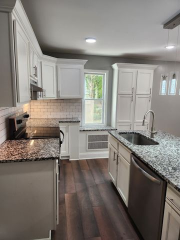 610 Bullock St, Columbia, TN 38401