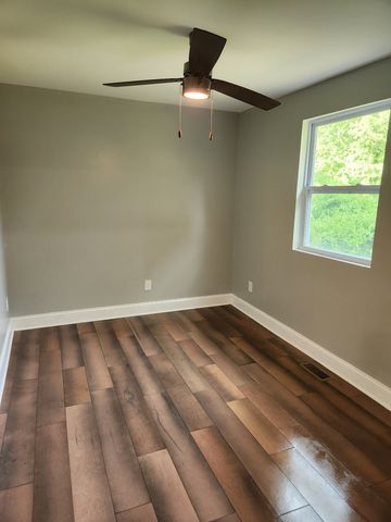 610 Bullock St, Columbia, TN 38401