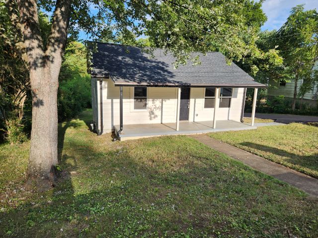 610 Bullock St, Columbia, TN 38401