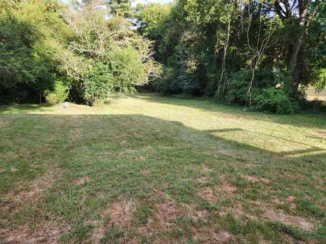 610 Bullock St, Columbia, TN 38401