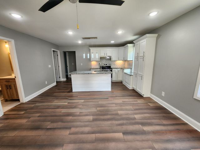 610 Bullock St, Columbia, TN 38401