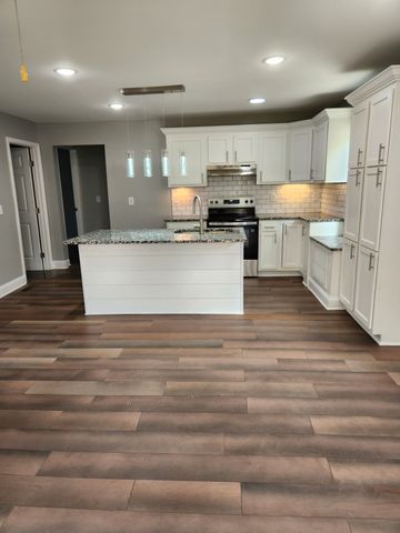 610 Bullock St, Columbia, TN 38401