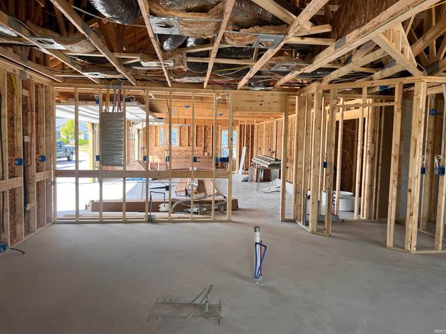 92 S 425 West, Huntington, IN 46750