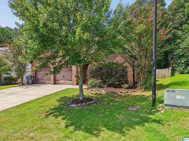 932 VALLEY CIRCLE, Leeds, AL 35094