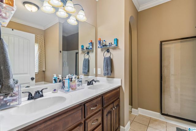 932 VALLEY CIRCLE, Leeds, AL 35094