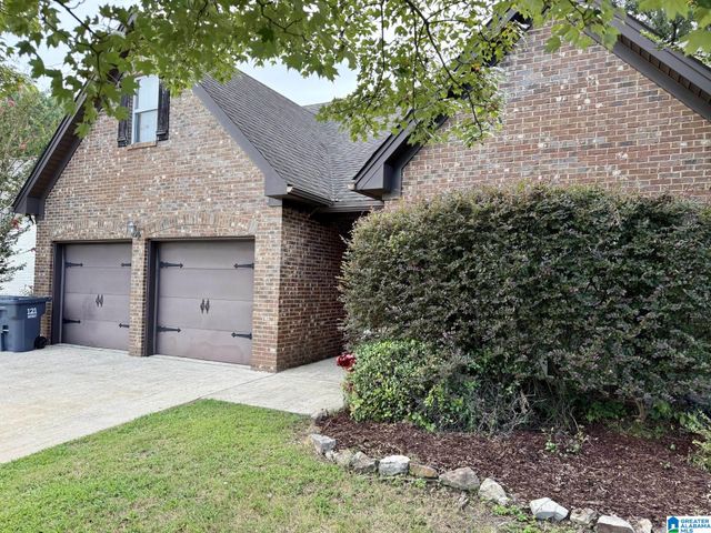932 VALLEY CIRCLE, Leeds, AL 35094