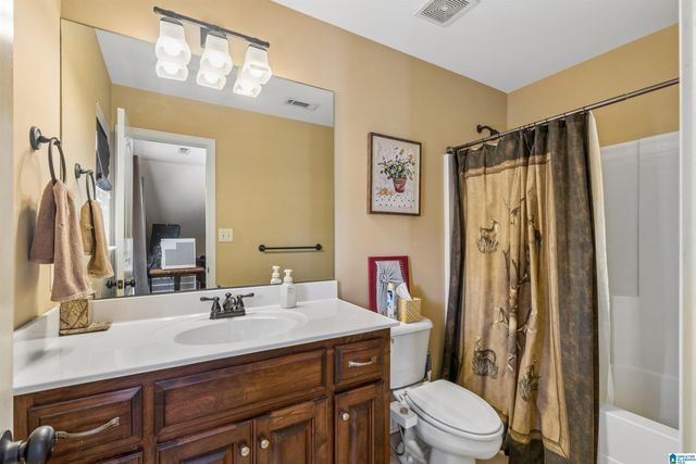 932 VALLEY CIRCLE, Leeds, AL 35094