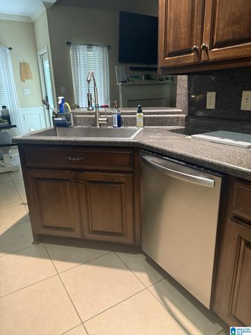 932 VALLEY CIRCLE, Leeds, AL 35094