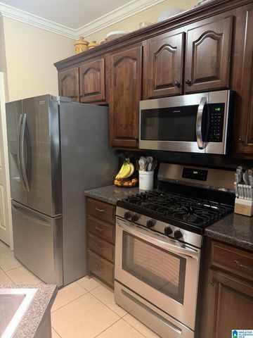 932 VALLEY CIRCLE, Leeds, AL 35094
