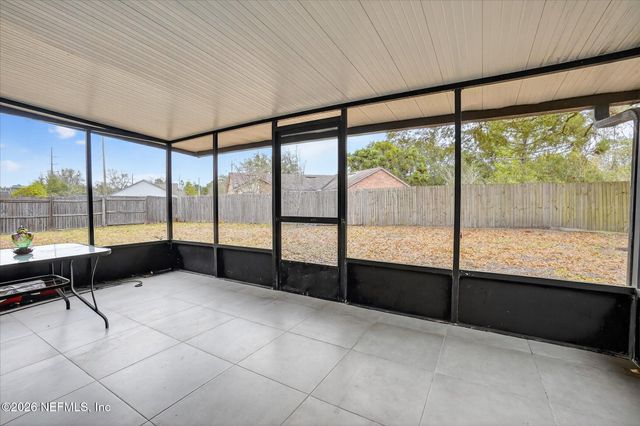 9614 MAYVILLE Drive E, Jacksonville, FL 32222