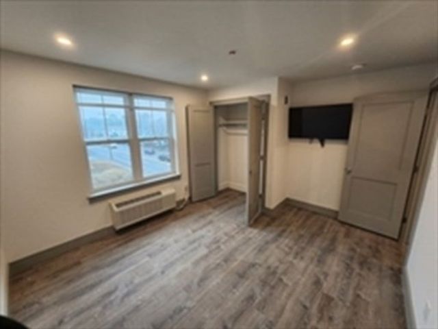 522 Bridge St 3, Weymouth, MA 02191