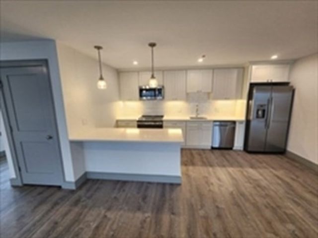 522 Bridge St 3, Weymouth, MA 02191