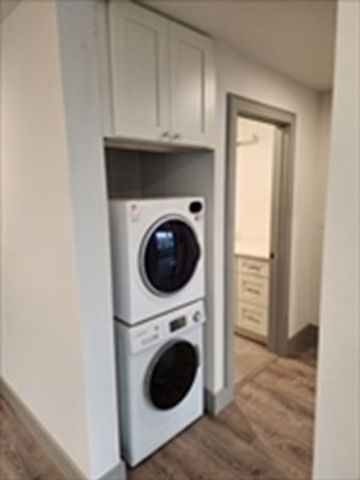 522 Bridge St 3, Weymouth, MA 02191