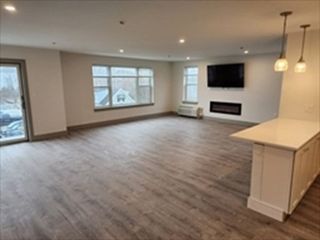 522 Bridge St 3, Weymouth, MA 02191