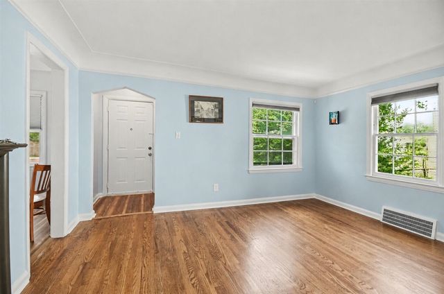 5064 Lodewyck Street, Detroit, MI 48224