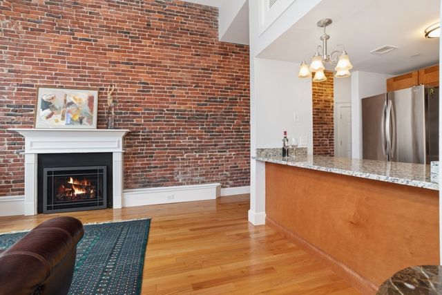 52 Sanborn Street 202, Reading, MA 01867