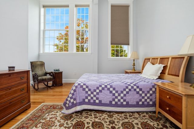 52 Sanborn Street 202, Reading, MA 01867