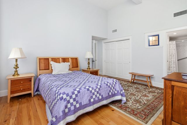 52 Sanborn Street 202, Reading, MA 01867
