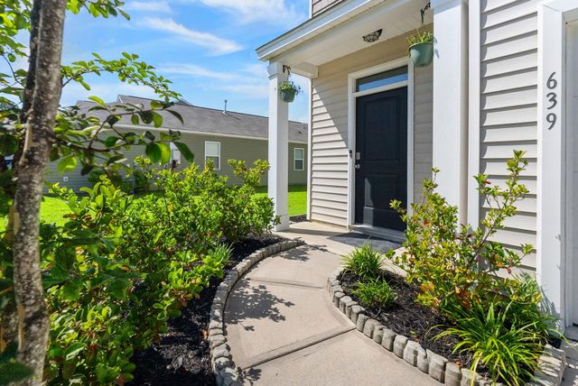 639 Silver Spruce Street, Summerville, SC 29486
