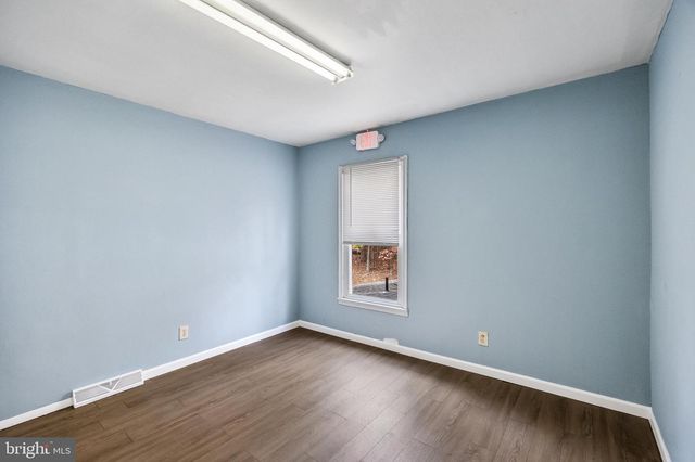 1025 LINDEN AVE, Williamstown, NJ 08094