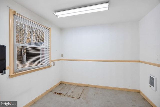 1025 LINDEN AVE, Williamstown, NJ 08094