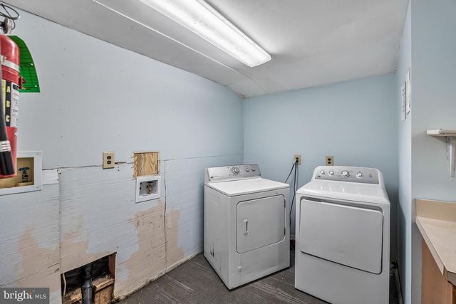 1025 LINDEN AVE, Williamstown, NJ 08094