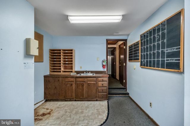 1025 LINDEN AVE, Williamstown, NJ 08094