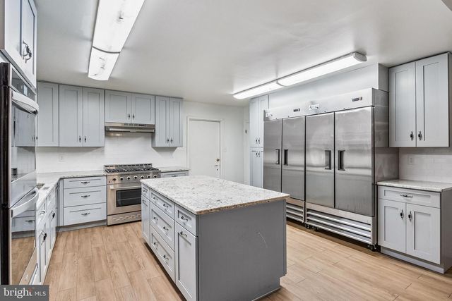 1025 LINDEN AVE, Williamstown, NJ 08094