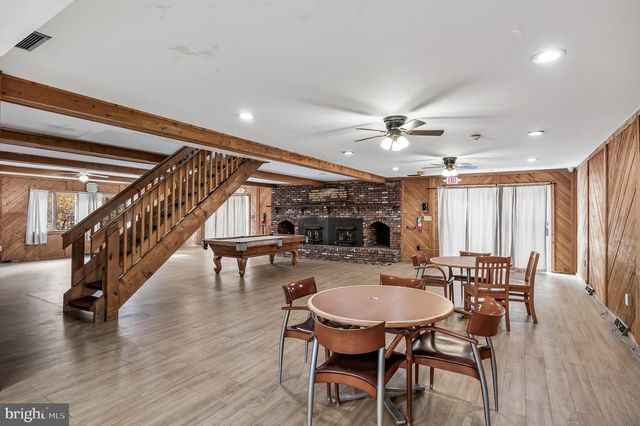 1025 LINDEN AVE, Williamstown, NJ 08094