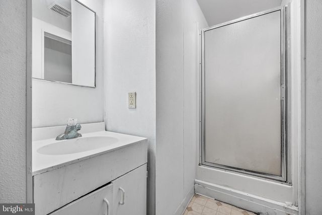 1025 LINDEN AVE, Williamstown, NJ 08094