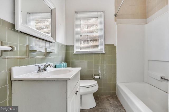 1025 LINDEN AVE, Williamstown, NJ 08094