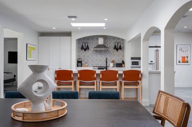 353 W Via Sol, Palm Springs, CA 92262