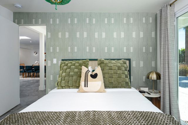 353 W Via Sol, Palm Springs, CA 92262