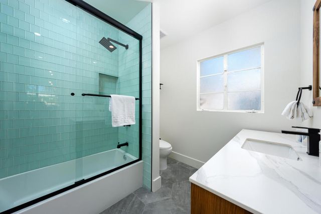 353 W Via Sol, Palm Springs, CA 92262