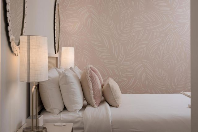 353 W Via Sol, Palm Springs, CA 92262