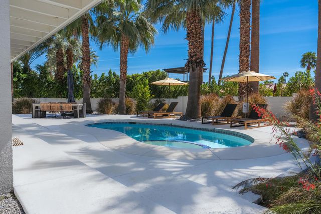 353 W Via Sol, Palm Springs, CA 92262