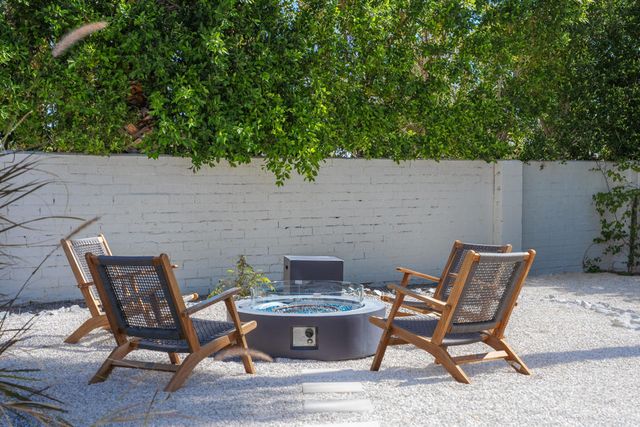 353 W Via Sol, Palm Springs, CA 92262