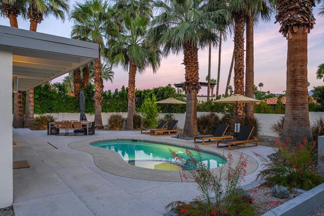 353 W Via Sol, Palm Springs, CA 92262