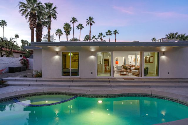 353 W Via Sol, Palm Springs, CA 92262