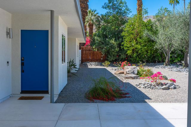 353 W Via Sol, Palm Springs, CA 92262