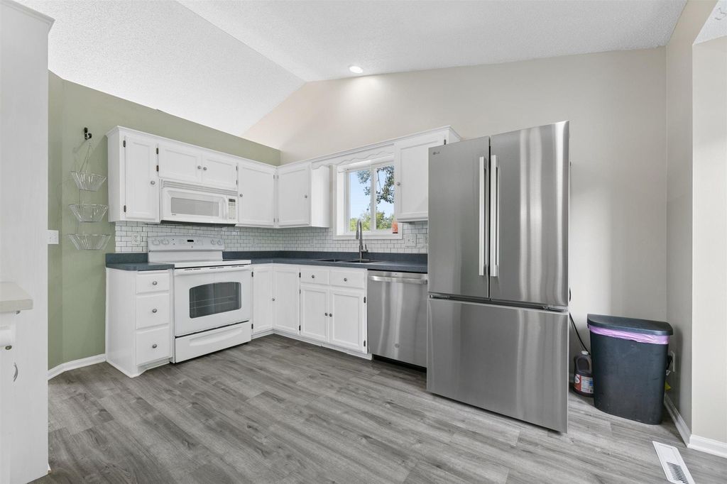 202 Crystal Lane, Montrose, MN 55363 — photo 4
